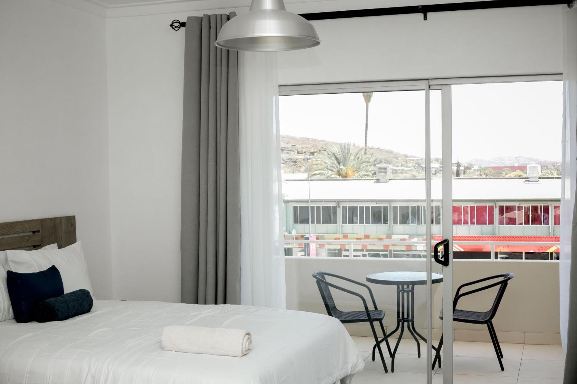 Urban Oasis Apartments At Hidas 温特和克 外观 照片